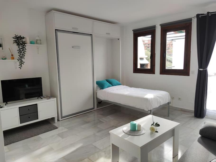 Apartamento Maika Benalsun Pueblo Evita Benalmadena Luaran gambar