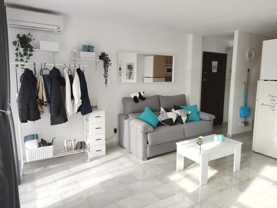 Apartamento Maika Benalsun Pueblo Evita Benalmadena Luaran gambar
