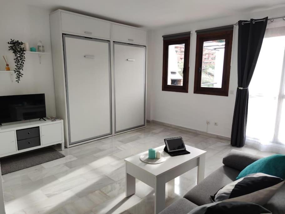 Apartamento Maika Benalsun Pueblo Evita Benalmadena Luaran gambar